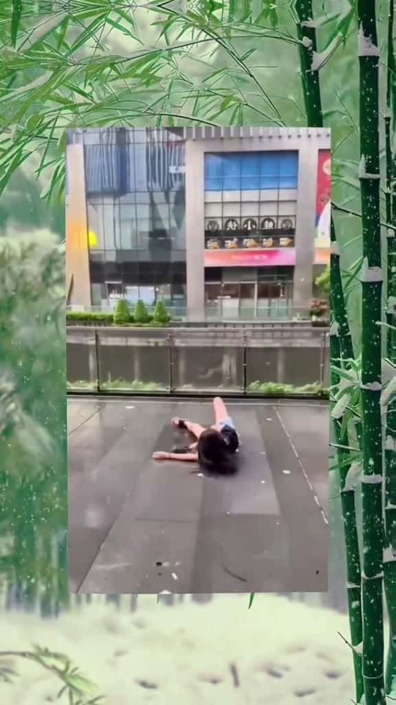 Cover for S c funnyvideos funny funnymoments fyp entertainment foryou usa hahuoc 63374 #america