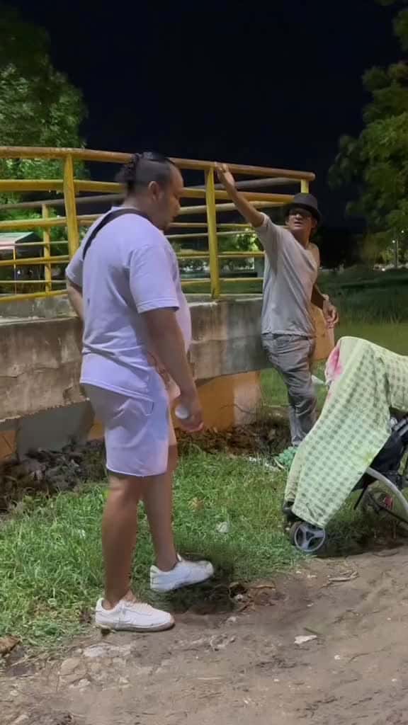Cover for El bebe lloron humor shorts virals bromas viraltiktok parati funny mundo viralpage funnyca 81727 #ilovescoopz