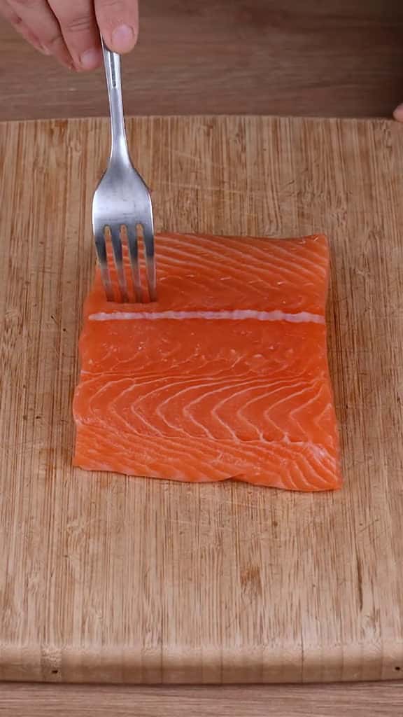 Cover for A genius trick to cooking salmon that everyone should know cooking Recipe EasyRec 11534 #followMe