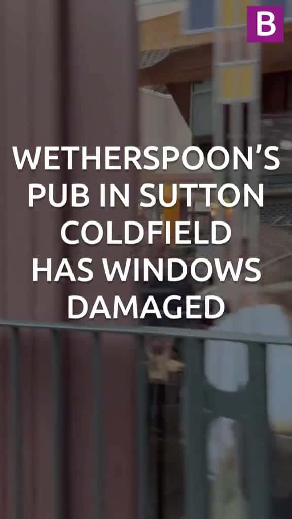 Cover for A popular Birmingham pub has had a number of its windows damaged in an overnight attack by 46720 #us