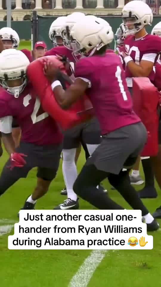 Cover for It’s just an everyday thing now for Hollywood… 😂 ✋ #Alabama #Bama #RollTide #collegefootball #ryanwilliams #rtr 📸 @Alabama Athletics  created by alabama__ftbl with Zeddy Will’s Cant Go Broke (Remix)