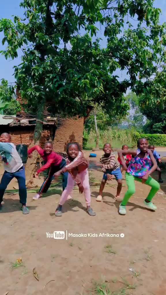 Cover for It's a cheerful Sunday here!🥰💃 We wish you all a good day! #fyp #masakakidsafricana #dance #viral #viraldance #trend #acelerada #dancechallenge#brazil #trending #tiktok #foryou #fyp #fyppppppppppppppppppppppppppppppppppp 