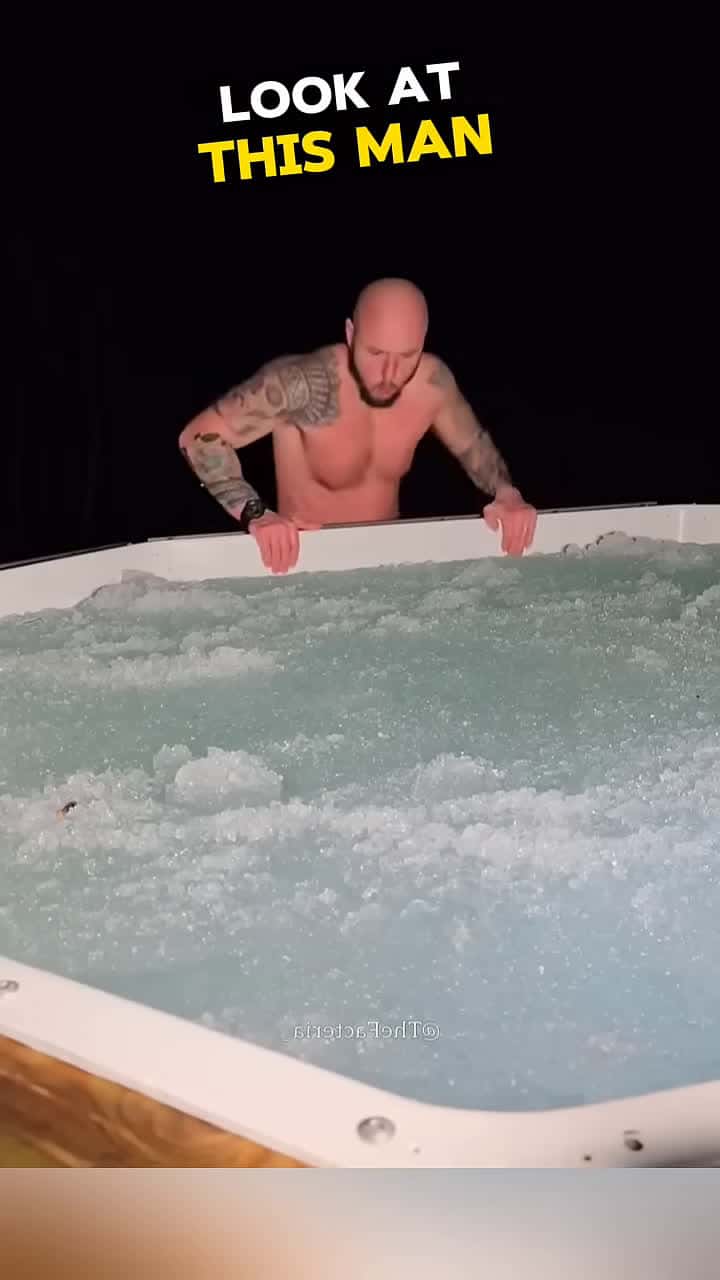 Cover for The man who doesnt feel the cold