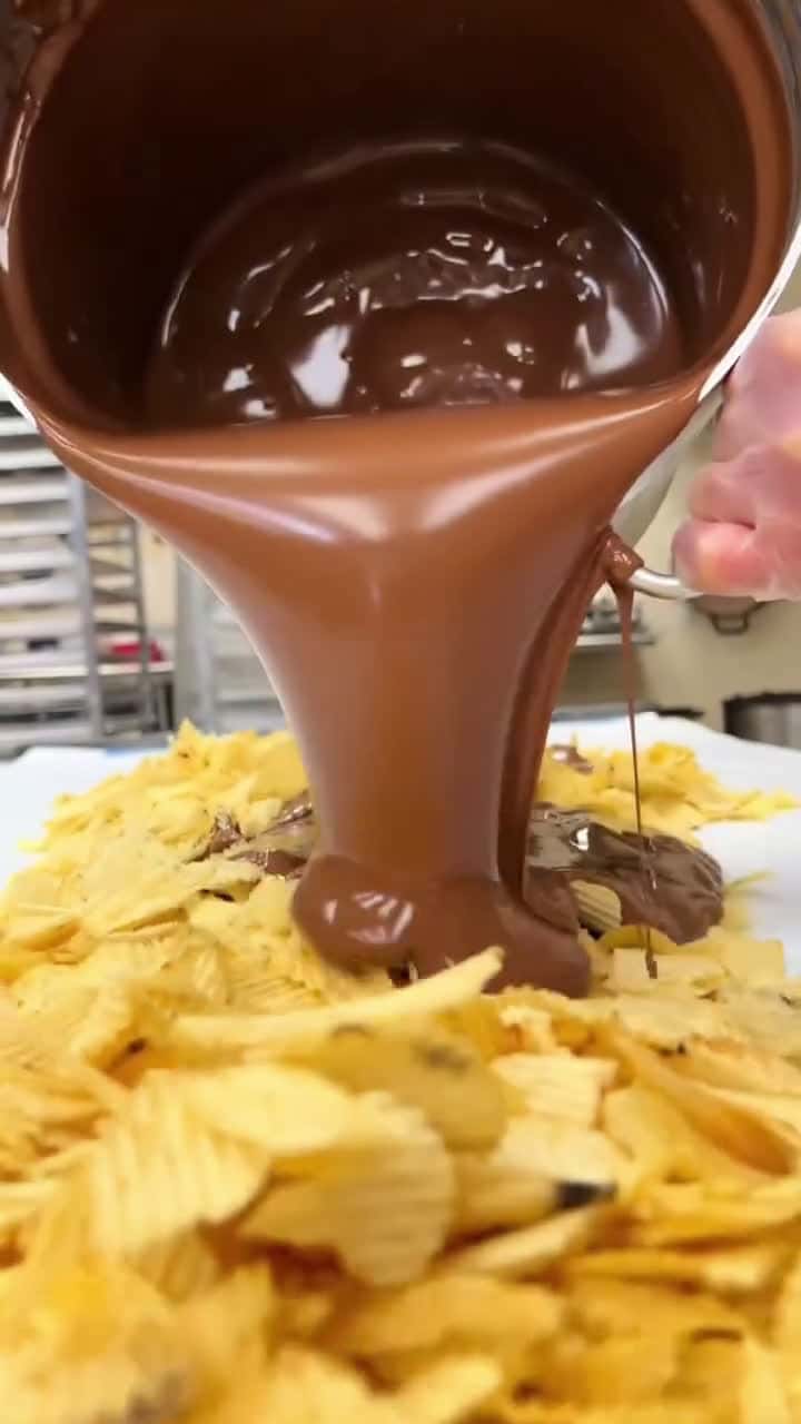 Cover for How Chips were Created! 😳 #chips #facts #explore #creation #world #chef #angry