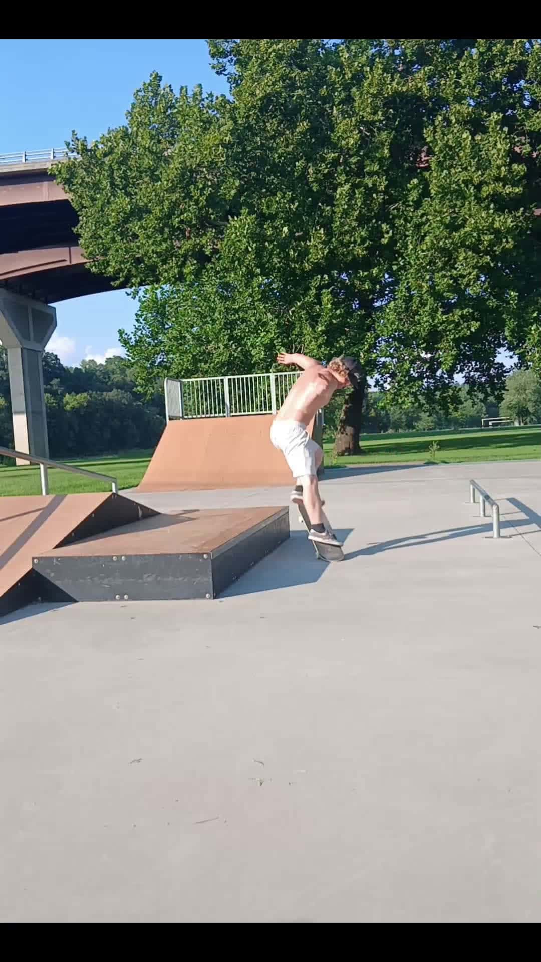 Cover for #scoopz  #skateboarding  #viral  #trending 