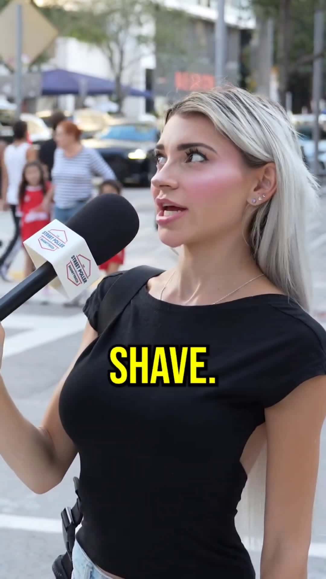 Cover for She's a 10 but she doesn't shave 🤔