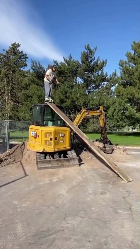 Cover for 🫣🫣🫣🤭🤭🤭 hope he didn’t break anything 