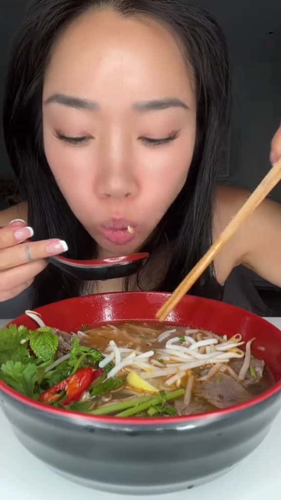 Cover for Bn b Hu Mukbang  eatwithgg ggflavour mukbang eatwithme FoodTok dinner 22102 #followMe