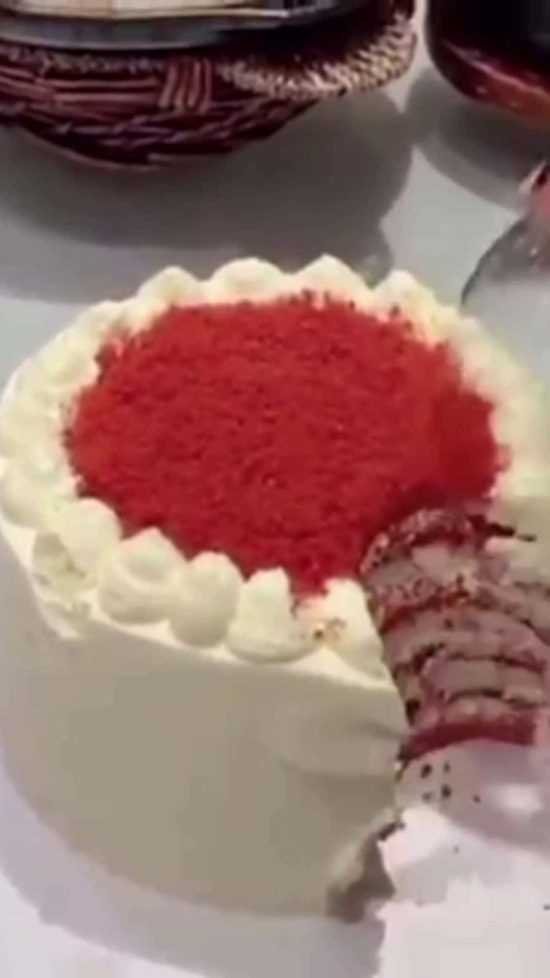 Cover for They wish they thought of this viral cake serving hack. 