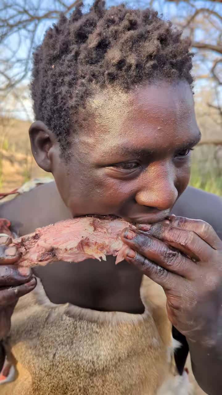 Cover for It's,,😋Most Lovely food 😋 Hadzabe tribe Family Enjoying lovely food, very delicious 😋