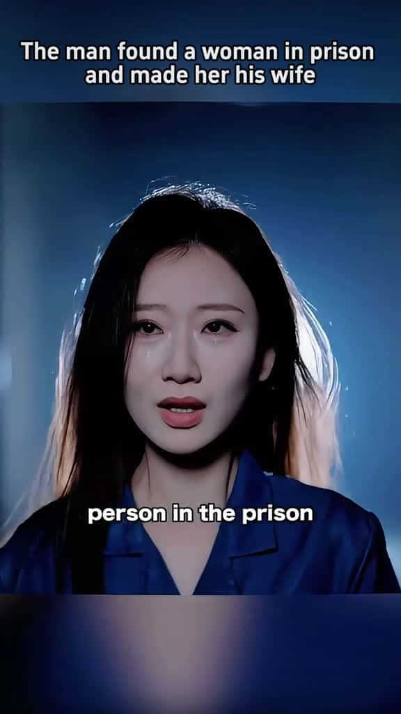 Cover for Queen of the Prison She Pretended to Be Insane Just for Revenge Queen Revenge Str 75339 #trendingscoopz