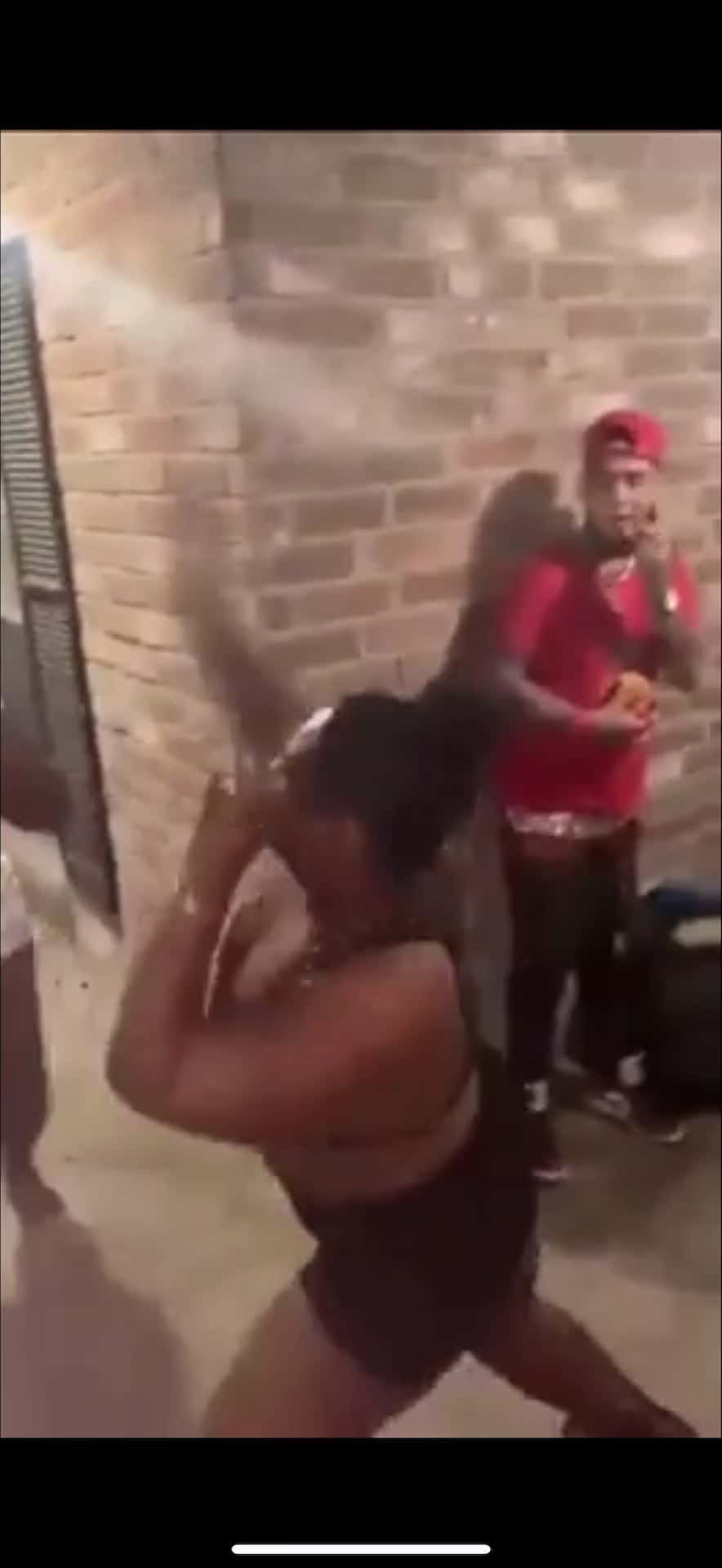 Cover for 100 MEN VS 1 OF THEM🤣🤣🤣👀 who’s the winner ??? #scoopz #reels #scoopzreels #fights #viral #trending #top #lifedrama #caughtoncamera #fightcam #creatorsearchinsights