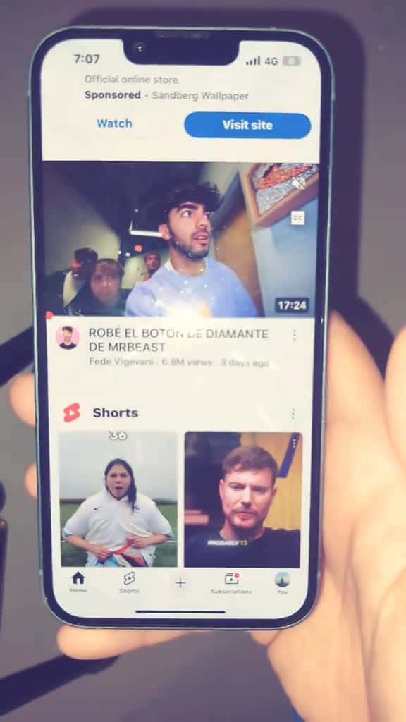 Cover for How do I find out the current version of the app YouTube 22402 #trending