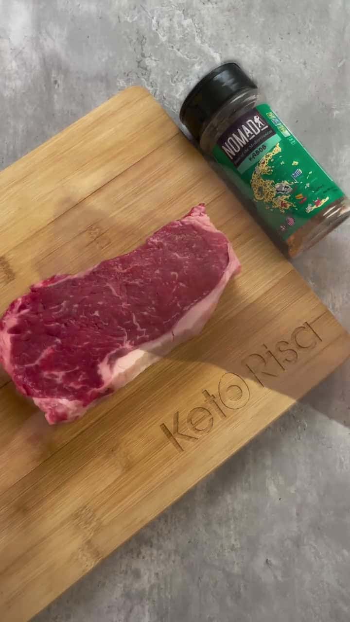 Cover for Grilled perfection in under 30 minutes! 🔥I tenderized steak and seasoned it generously with Kabob blend then grilled and served it over avocado and lettuce for a refreshing, protein-packed bowl.✨Here’s the recipe:– 1 lb stea...