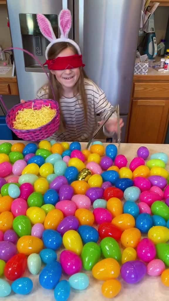 Cover for Easter Egg Claw Game!  #fyp #games #easter #easteregghunt #challenge