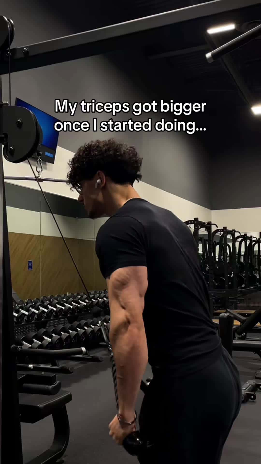 Cover for Let me know in the comments ⬇️ Follow me for more fitness tips and workouts :)  #foryou #foryoupage #gymtok #gymmotivation #bodybuilding #triceps #tricepsworkout #aesthetics