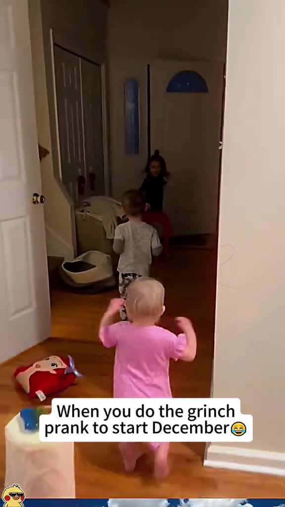 Cover for fyp tiktok jumpscare mom saturday funny foryoupage family challenge scare scare 43786 #nicevideo