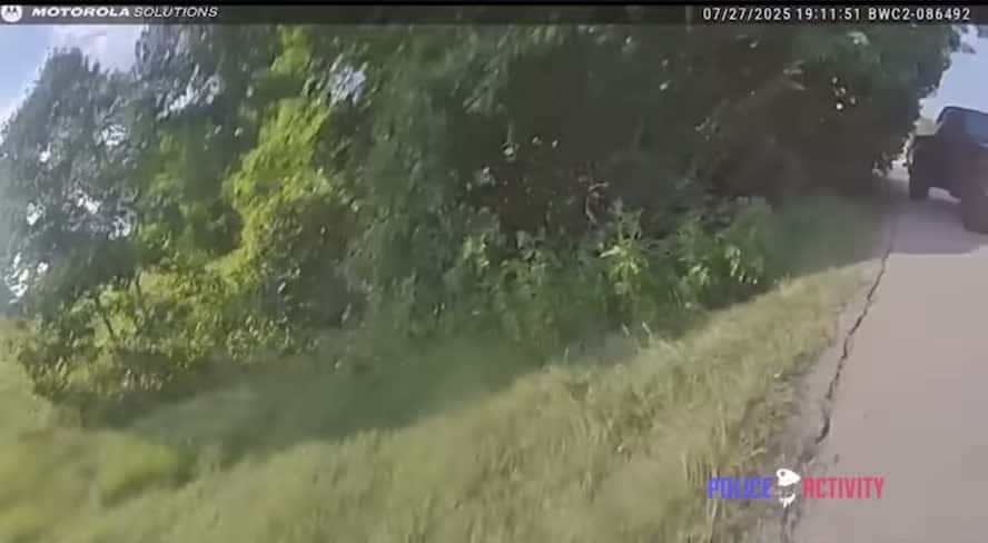 Cover for “Suspect drags officer while trying to steal his patrol car — wild scene outta Texas 😳🚓” Like & Follow For Part 2 #copcamcentral #caughtoncamera #texasnews #bodycamfootage #policeactivity #stolencar #wildfootage #fyp #newsreel