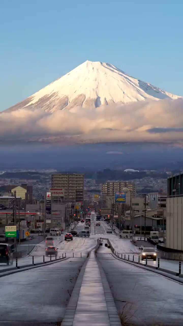 Cover for A view of Mount Fuji from Shizuoka