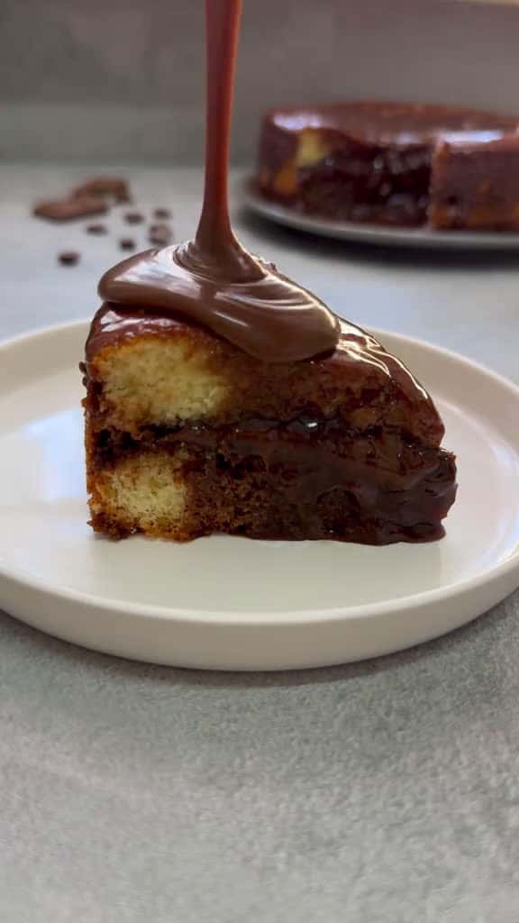 Cover for Chocolate cake 3 eggs 140g sugar 60ml milk 150g flour 40ml oil  2 tsp baking powd 25110 #shortvideos