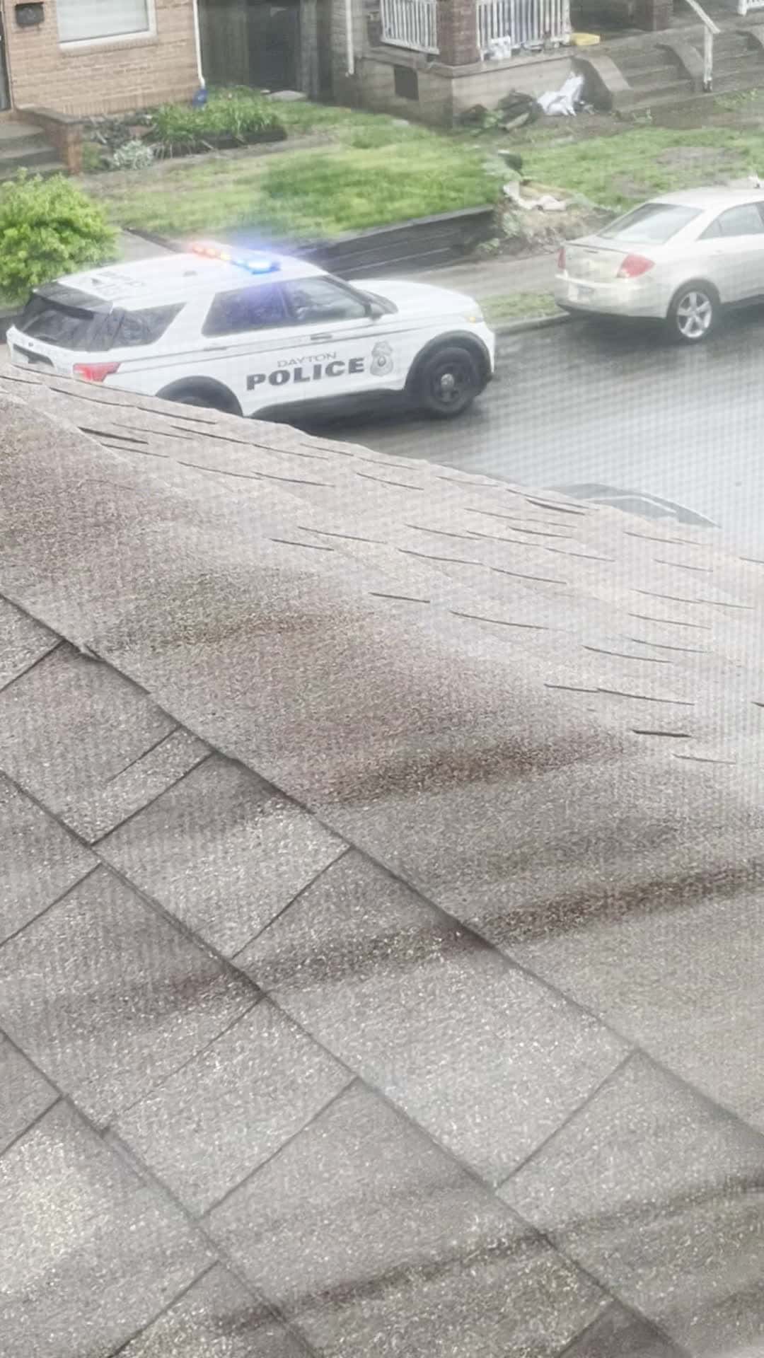 Cover for Shoot out broad day police pulled up quick 💨💨💨💨💭�hood �💭 #hood
