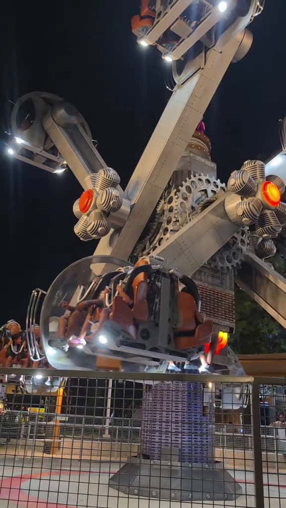 Cover for Gear Spin in the DARK 🌙  #Carowinds #thrillride #zamperla #fyp #viral  created by 🅲🅰🆁🅾🆆🅸🅽🅳🆂 𝐅𝐚𝐧𝐬 with PPK’s Resurection (Robot's Outro)