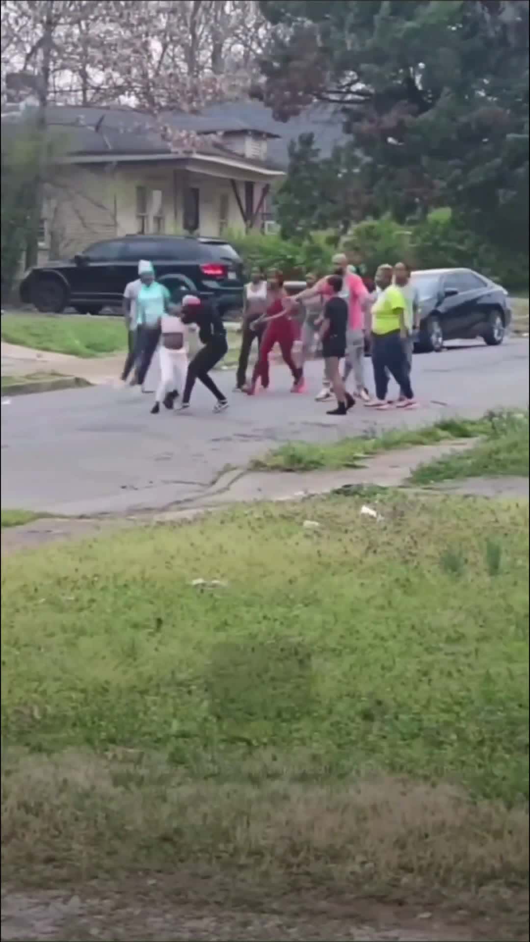 Cover for A Woman Go Live On Facebook With The South Memphis Deadly Fight On (Thursday March 14th 2024) At 6:37 At Location At (1300 Quinn Ave, Memphis Tennessee 38106)....But Police Did Not Get To The Address Until 6:45pm