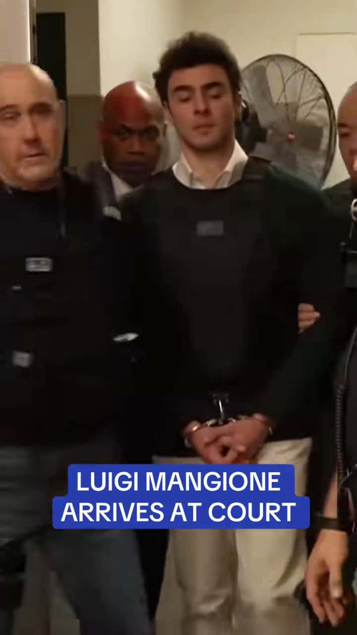 Cover for United Healthcare CEO shooting suspect Luigi Mangione arrived at New York court for a hearing.  🎥 Reuters  #news #breakingnews #luigimangione #luigi #crime