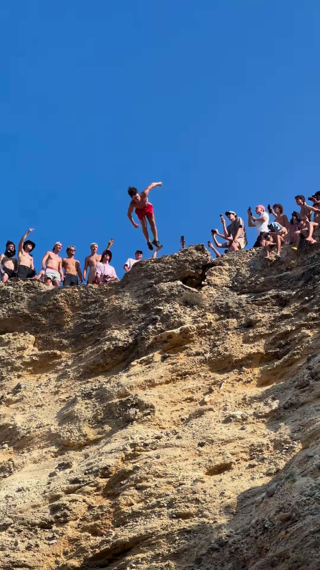 Cover for 25M COMPETITION TRICKS - what an insane event this was, throwing down with the boys Congrats to the homies @albertbelmontee @ ryanbean @rohanwilcox Thanks for the great clips 