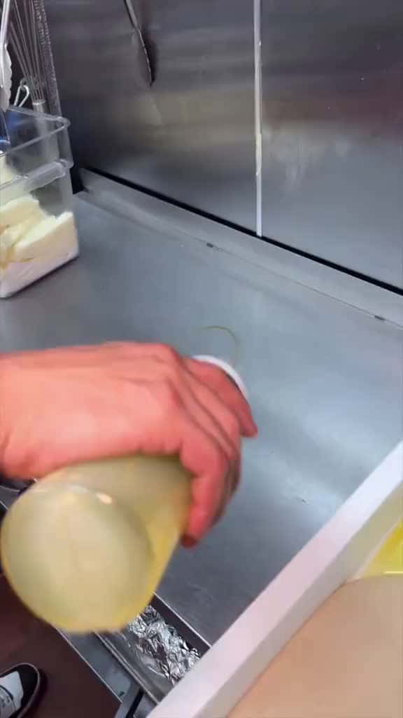 Cover for PEPPERONI  CHEESE STUFFED-CRUST VODKA SICILIAN PIZZA from MarinaraPizzaNYC Say th 98431 #shortvideosscoopz