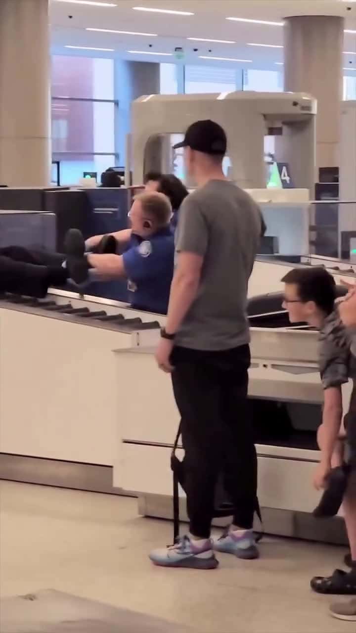 Cover for #UnpopularOpinion might be my last flight ever… . . . . #reels #explore #airport #fail