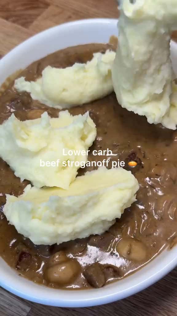 Cover for Lower carb beef stroganoff pie  Ingredients for 4  Beef strog  2 tablespoons oliv 93864 #followMe
