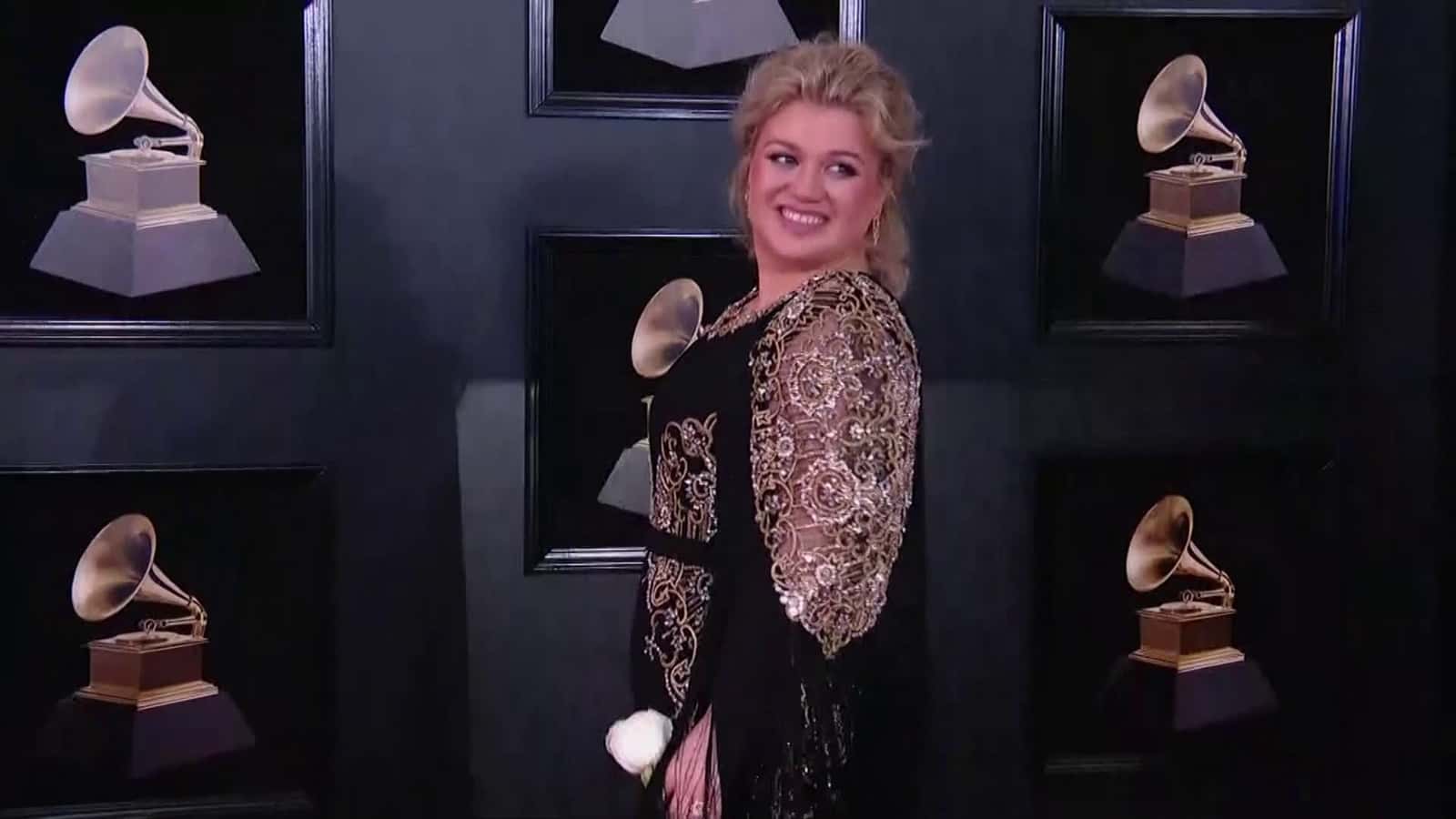 Cover for Kelly Clarkson's ex-husband Brandon Blackstock has died