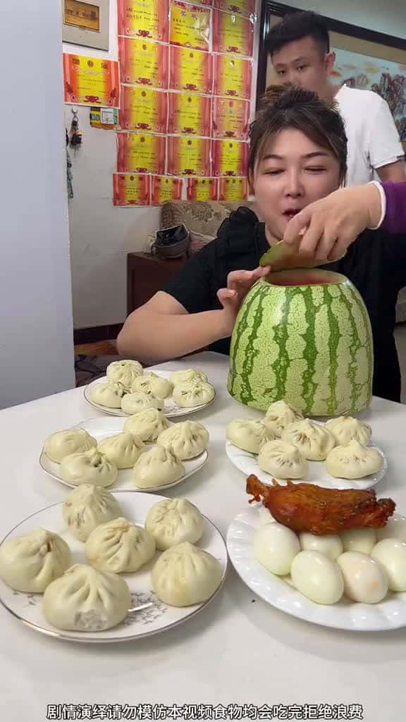 Cover for Be careful when eating with him gourmet blogger reducefat eating drink foryou 07054 #nicevideo