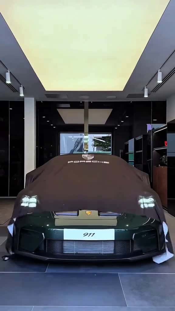 Cover for Porsche 911 GT3 Touring
