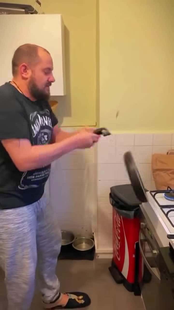 Cover for #OddlySatisfying I saw this compilation about these funny cooking fails!