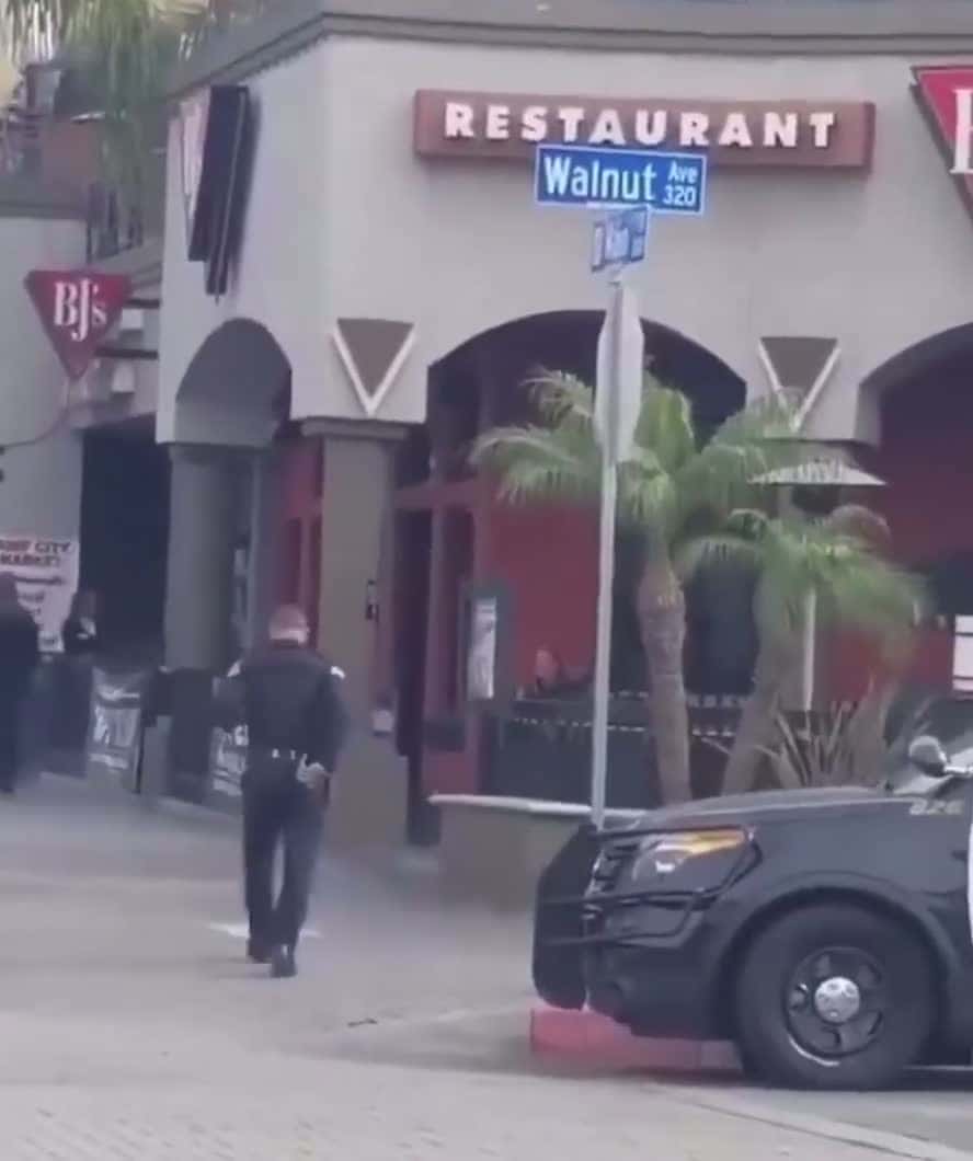 Cover for Cops slam a random #fight #fyp #scoopz