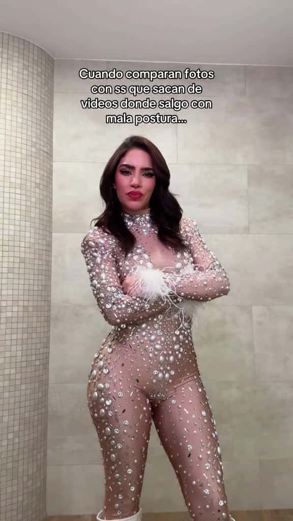Cover for No toda la ropa queda igual y no es lo mismo una foto que un video que se puede manipular 52472 #shortvideos