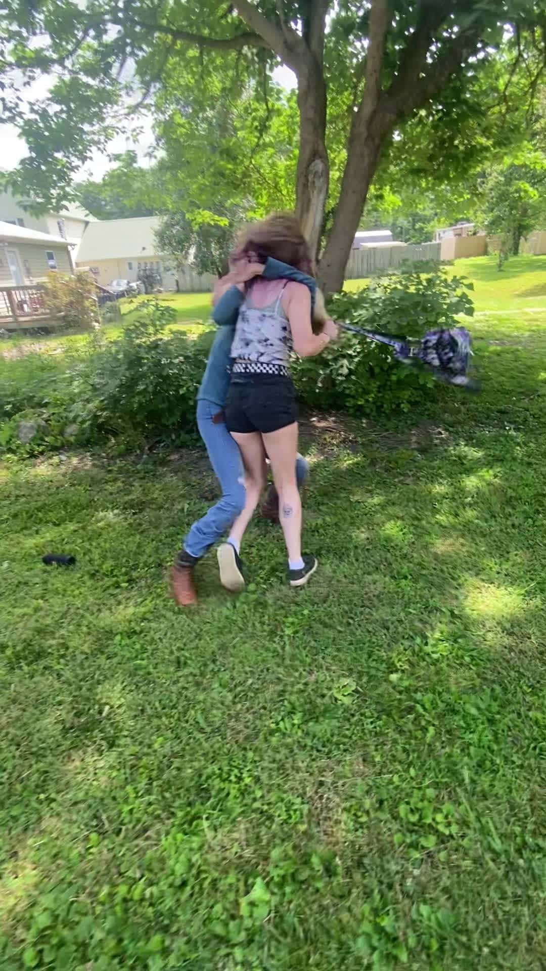 Cover for #fightcam her friend fucked her baby daddy… had to throw hands