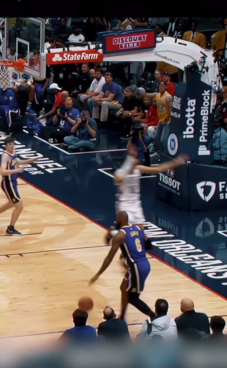 Cover for Anthony Davis was not gonna let that slide