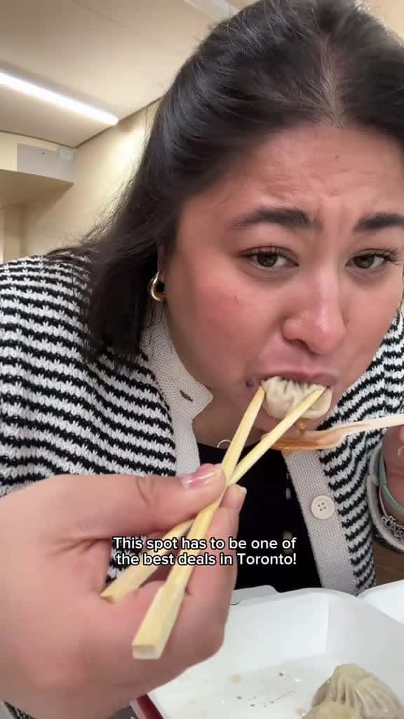 Cover for Juicy Dumpling in Toronto hits the spot   Seerlee   torontoeats soupdumplings che 47864 #trending