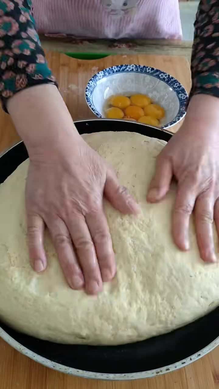 Cover for dough pastry shape #foryou #food #creative #nafizafood #traditional #indonesia #saudiarabia #bangladesh #pakistan
