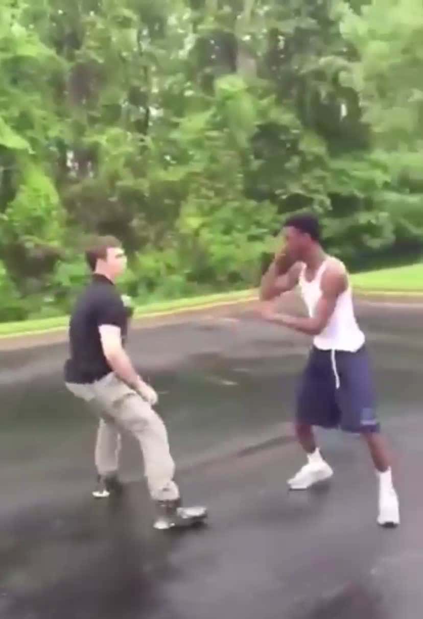 Cover for white boul did him dirty 😳