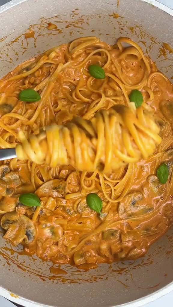 Cover for SpicyCreamy Fusillone pastarecipe pastalovers fyp Recipe cheesy EasyRecipes cooki 04774 #shortvideosscoopz