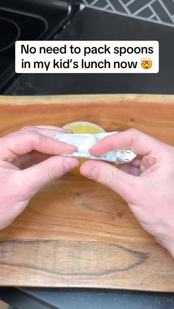 Cover for Applesauce life hack you need to know  lifetips lifehacks doityourself tipsandtri 76479 #us