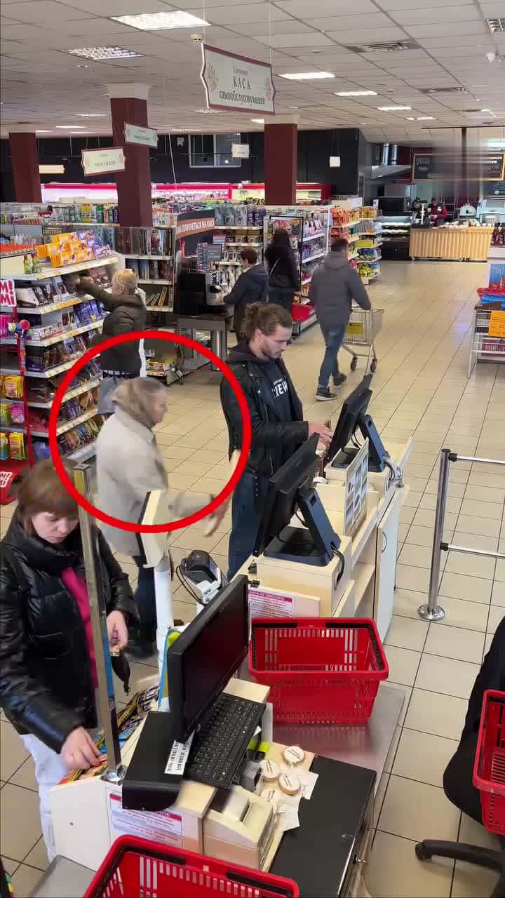 Cover for Shopper Reactions in Supermarket Social Experiment