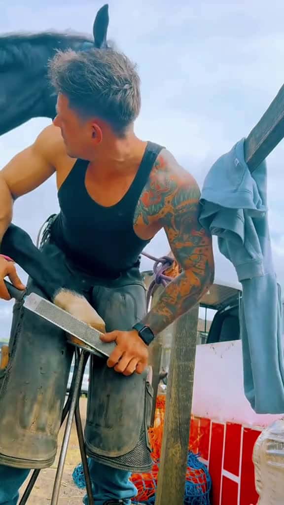 Cover for farriersoftiktok farriersontiktok tiktok viral farrier house satisfying farrierasmr 28014 #trending