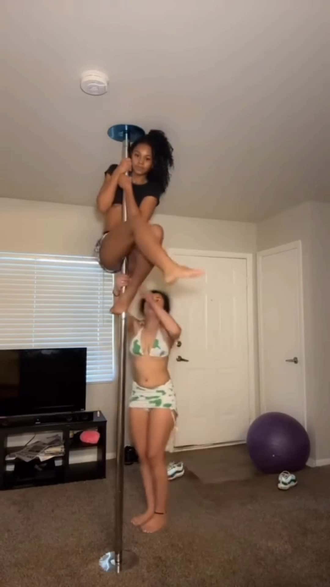 Cover for stripper pole fail 