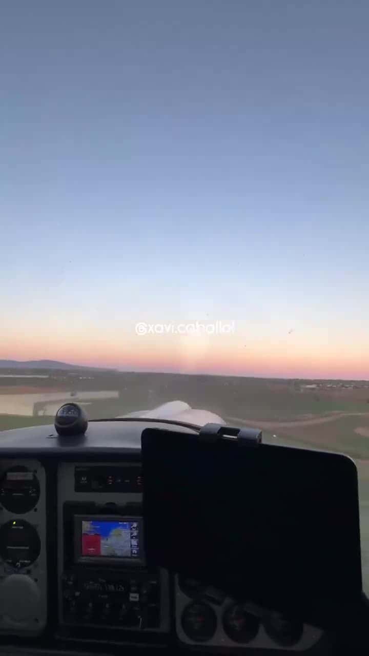 Cover for Couple crashes stolen plane 😱