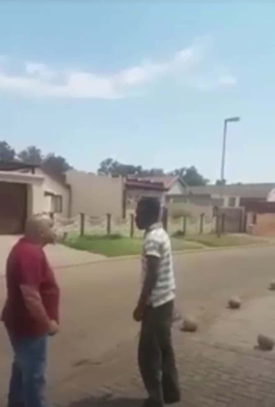 Cover for Man throws a rock at his opponent and then gets his life spared!!! #fight #fights #fightcam #caughtoncamera#firstvideochallenge #news #fyp #foryou #foryoupage